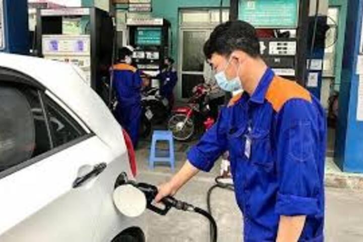 Giá xăng dầu hôm nay 14/07/2025: Xăng có thể giảm trong tuần mới