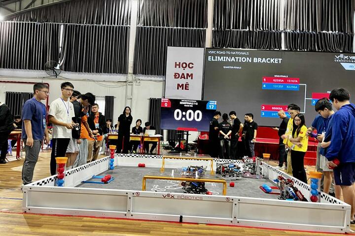 Từ phòng lab đến đấu trường robot: Hành trình của những chồi non STEM Việt Nam