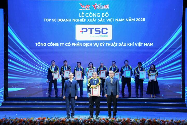 Petrovietnam khẳng định vị thế hàng đầu trong Top 500 Doanh nghiệp lớn nhất Việt Nam