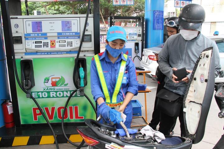 Ưu tiên xăng nội địa cho pha chế nhiên liệu sinh học