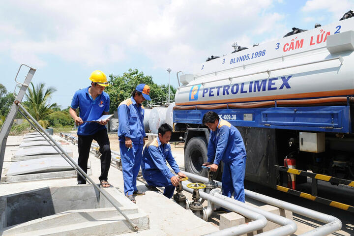 Petrolimex chủ động hạ tầng, nguồn cung để triển khai xăng E10