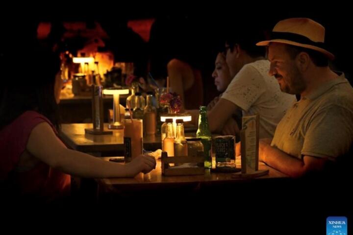 Cuba mất điện toàn quốc sau nhiều tuần bị Mỹ phong tỏa dầu