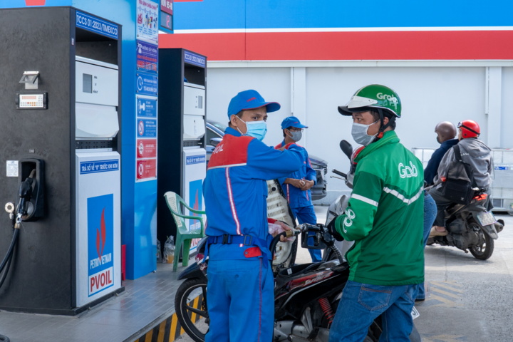 NMLD Dung Quất và Nghi Sơn vận hành với công suất cao để nguồn cung xăng dầu không bị gián đoạn