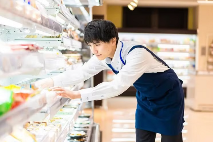 Mải làm thêm, sinh viên Nhật hụt hơi học tập