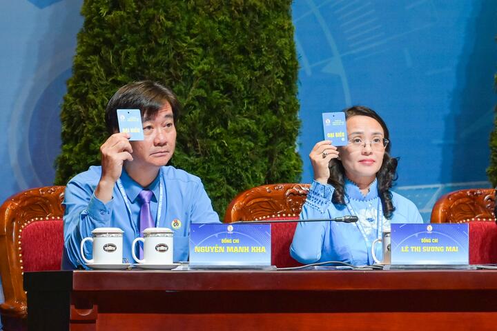 Đoàn đại biểu Công đoàn Petrovietnam tham dự Phiên thứ nhất Đại hội XIV Công đoàn Việt Nam