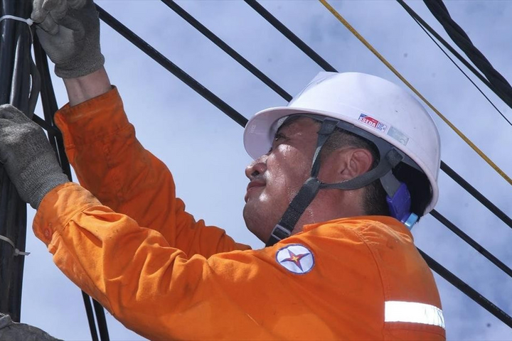 EVN làm rõ chênh lệch số liệu giữa báo cáo tài chính riêng và hợp nhất