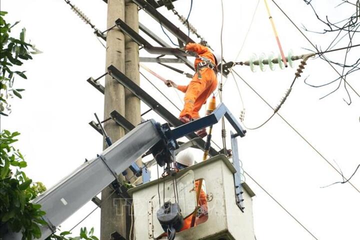 Dự phòng công suất đang thu hẹp và điểm giới hạn vận hành hệ thống điện Việt Nam