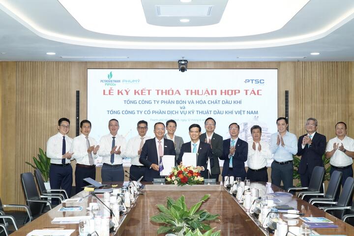 PVFCCo và PTSC tăng cường liên kết trong hệ sinh thái Petrovietnam