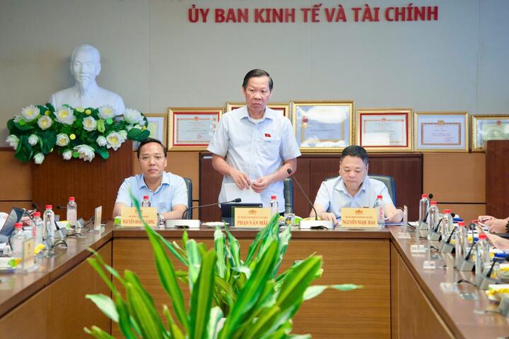 Luật Dầu khí (sửa đổi) cần cắt giảm các khâu trung gian, đảm bảo năng lượng cho phát triển