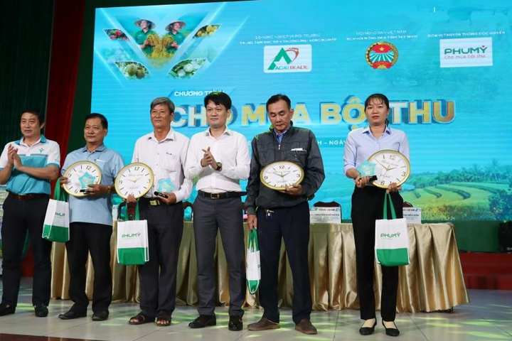 Chương trình Cho mùa bội thu khép lại chuỗi hành trình tại điểm cuối cùng tại xã Bến Lức, tỉnh Tây Ninh