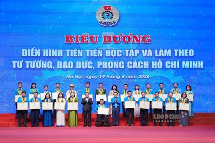Học và làm theo Bác, khơi dậy khát vọng cống hiến của người lao động