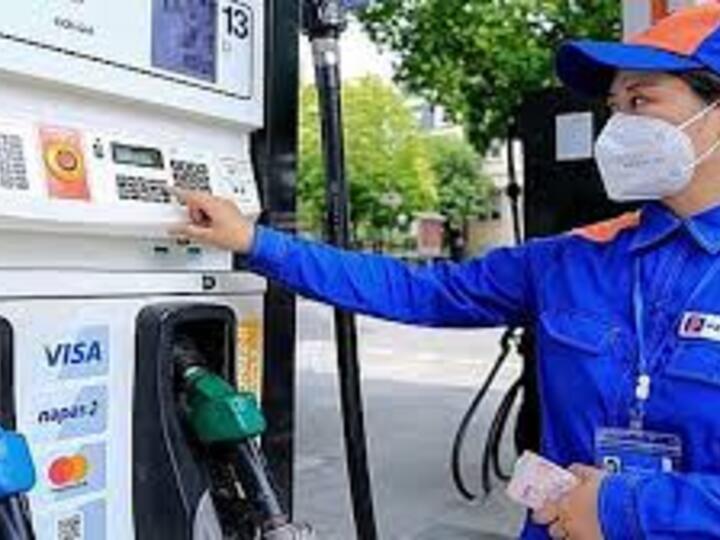 Giá xăng dầu hôm nay 09/12/2025: Đảo chiều giảm gần 2%