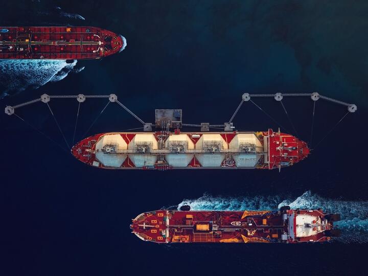 Hợp đồng mua LNG dài hạn đầu tiên của PV GAS từ đối tác quốc tế