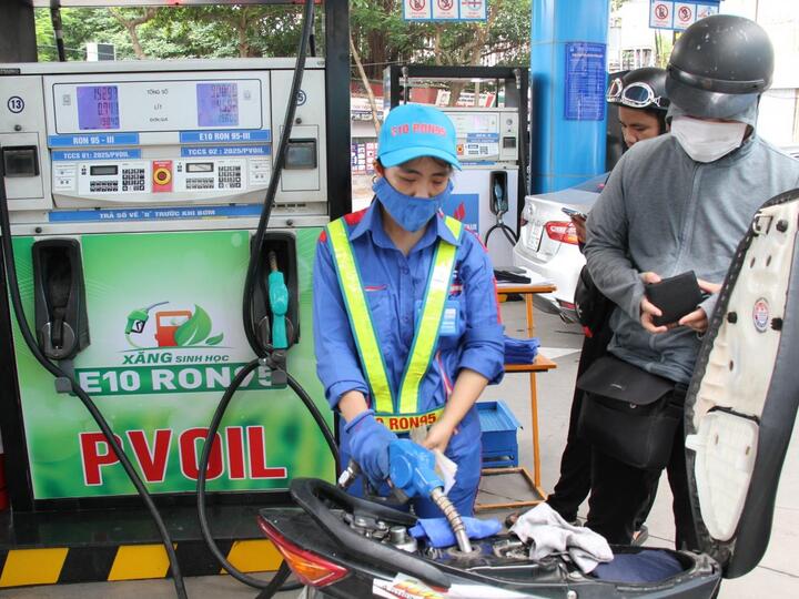 Phát triển xăng sinh học: Lợi ích kép cho an ninh năng lượng và nông dân