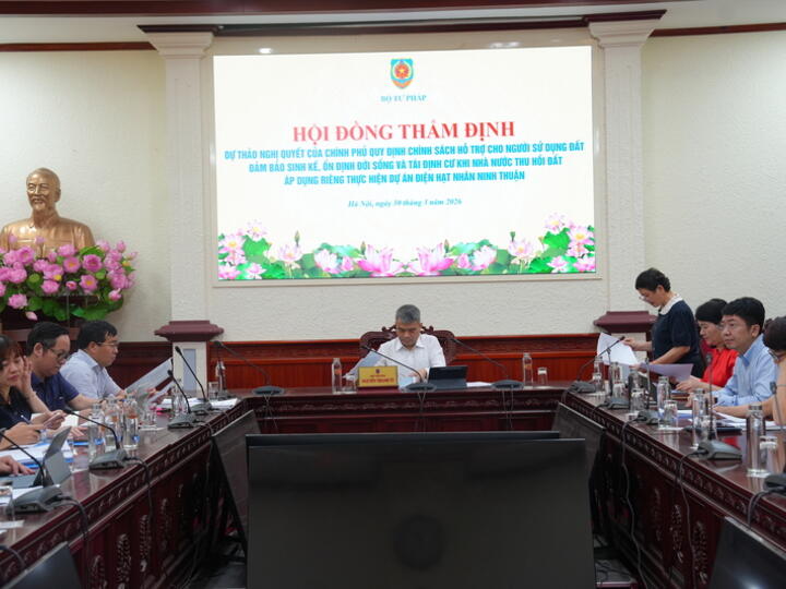 Hỗ trợ đặc thù cho người sử dụng đất trong vùng dự án điện hạt nhân Ninh Thuận