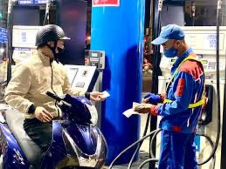 Giá xăng dầu hôm nay 2/4/2026: Thế giới đảo chiều giảm