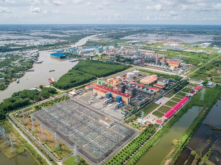 Chuyển dịch năng lượng: Tái cấu trúc từ dầu khí đến chuỗi giá trị năng lượng