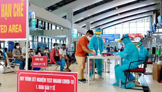 Bỏ xét nghiệm với khách bay nội địa, gồm cả trẻ em  - Ảnh 1.