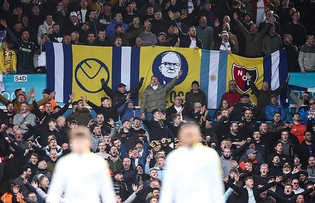 Bielsa luôn là biểu tượng ở Elland Road. Ảnh: AFP