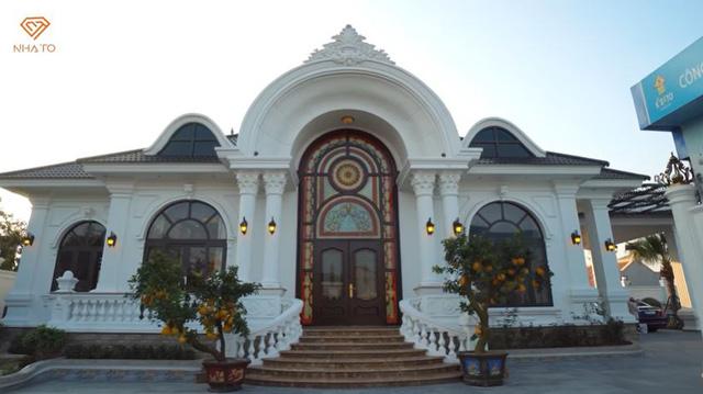 Chiều vợ, đại gia Ninh Bình xây ngay lâu đài 1.500m2 cho nàng về quê nuôi cá và trồng rau - Ảnh 4.