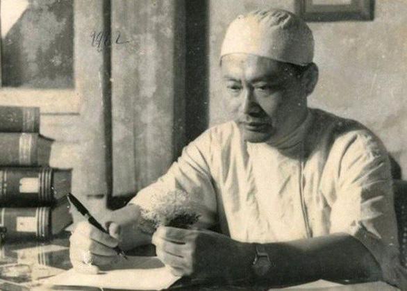 Google Doodle tôn vinh Giáo sư Tôn Thất Tùng - cha đẻ tạo ra phương pháp cắt gan chỉ mất 4-8 phút khiến cả thế giới sững sờ - Ảnh 2.