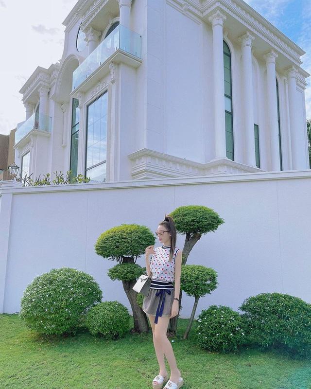 Nhà các đại gia Quận 7: Đều trong 1 khu đắc địa nổi tiếng xa hoa, có người xây biệt thự 450m2 chỉ để ở tạm - Ảnh 29.