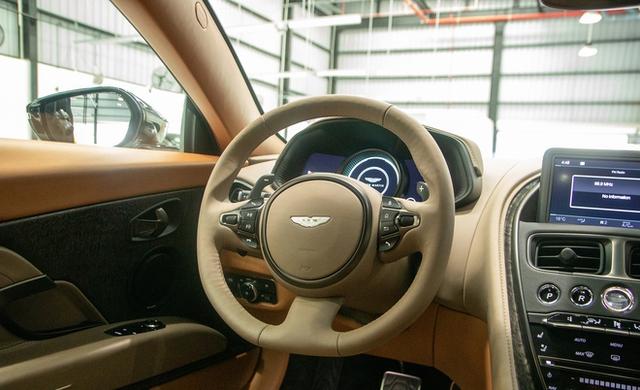 Aston Martin DB11 màu độc nhất Việt Nam về garage trăm tỷ quen thuộc, mở khả năng tham dự hành trình siêu xe tới đây  - Ảnh 7.