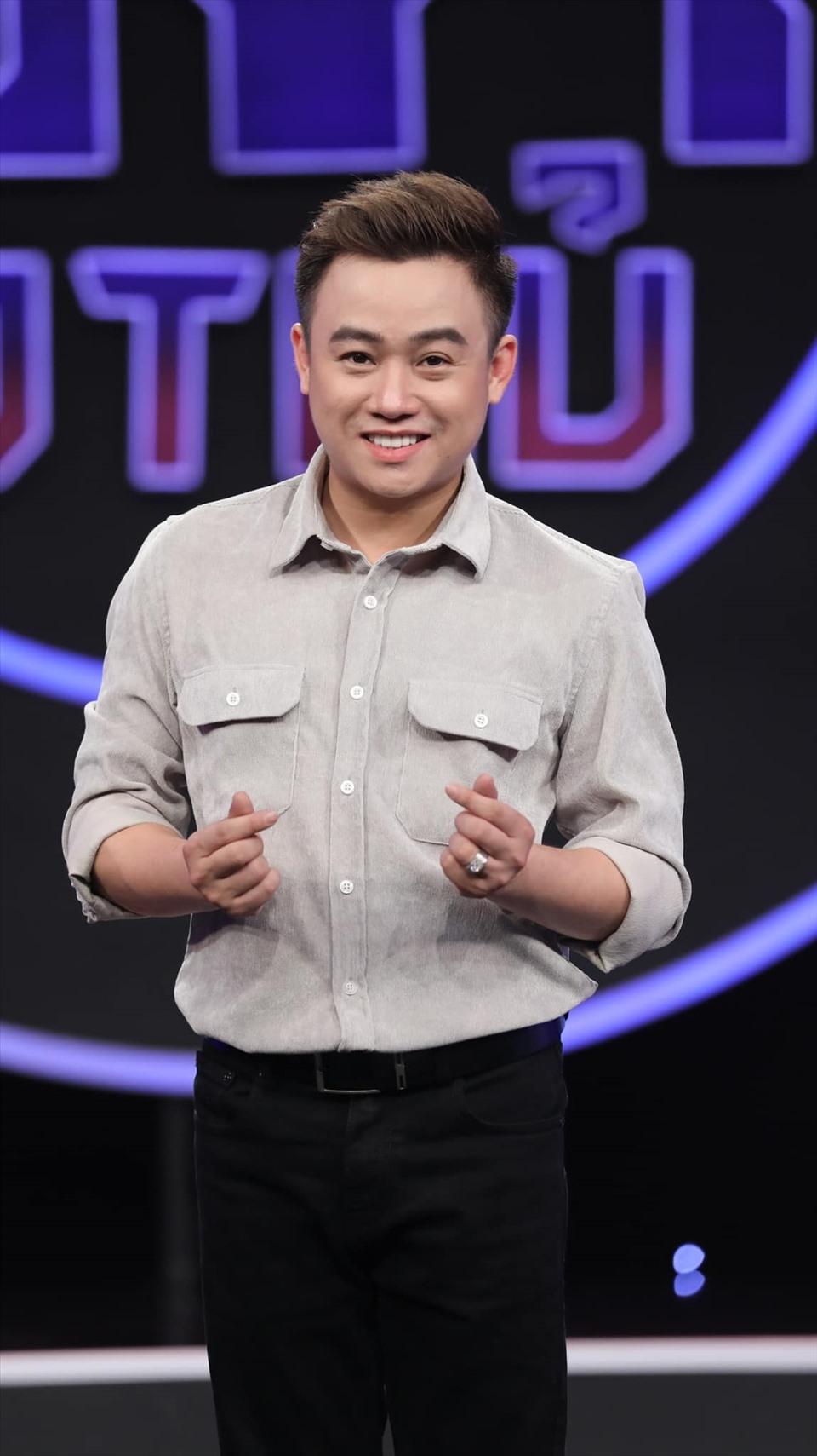 Hữu Tín tự lập từ sớm, từng vấp ngã nhưng đã nỗ lực để xây dựng sự nghiệp, theo đuổi đam mê. Ảnh: FBNV.
