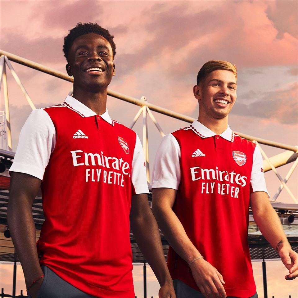 Áo đấu mùa 2022/23 của Arsenal. Ảnh: Arsenal.