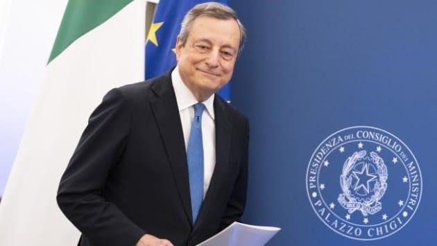 Tổng thống Italia bác đơn từ chức của Thủ tướng Draghi