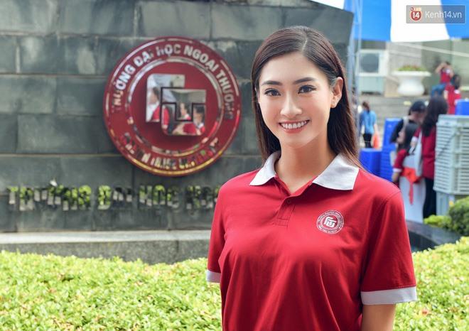 Hoa hậu Lương Thuỳ Linh tốt nghiệp xuất sắc trường Đại học Ngoại thương