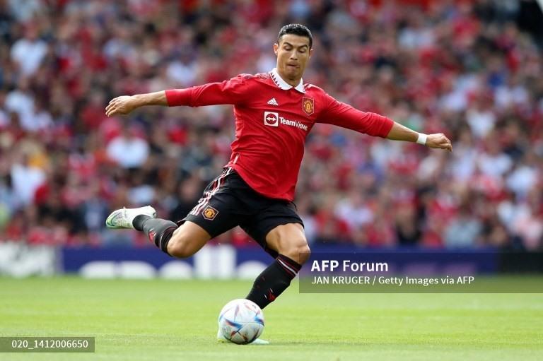 Man United hòa nhạt nhòa trong ngày Ronaldo trở lại
