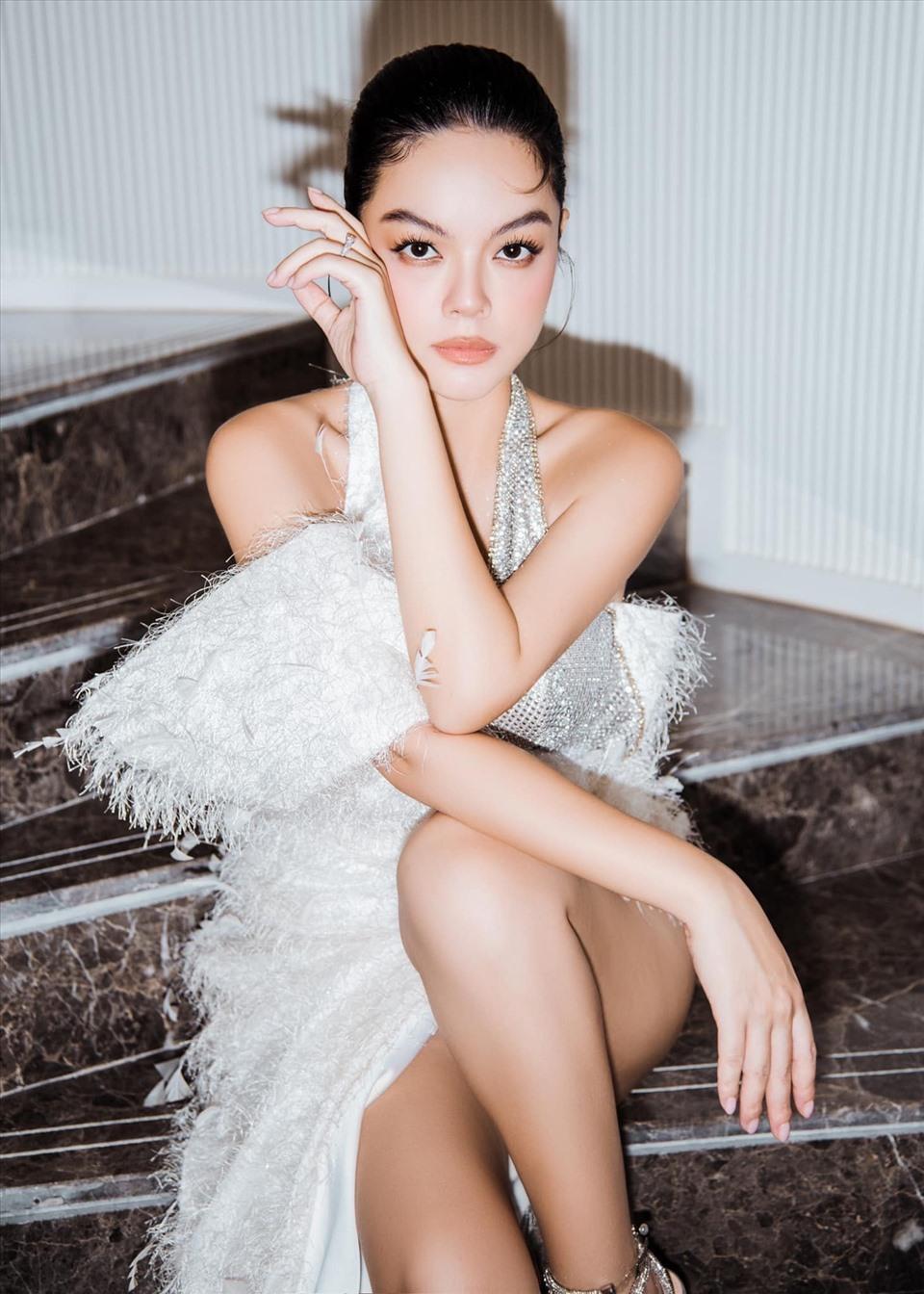 Phạm Quỳnh Anh hạnh phúc khi chào đón con gái thứ 3. Ảnh: NVCC