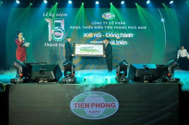 Công ty Cổ Phần Nhựa Thiếu Niên Tiền Phong Phía Nam kỷ niệm 15 năm thành lập - Ảnh 3.