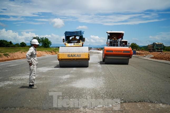 Lộ diện hình hài cao tốc Phan Thiết-Vĩnh Hảo trị giá gần 11.000 tỷ đồng - Ảnh 8.