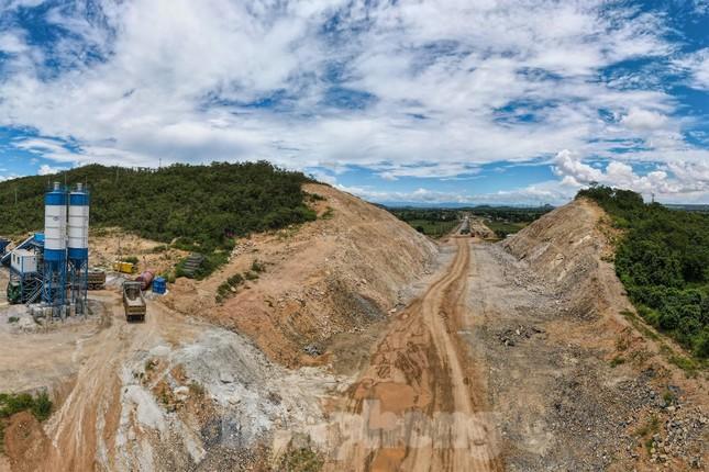 Lộ diện hình hài cao tốc Phan Thiết-Vĩnh Hảo trị giá gần 11.000 tỷ đồng - Ảnh 26.