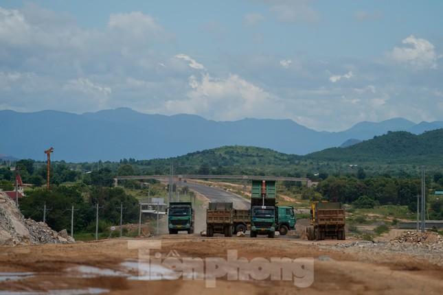 Lộ diện hình hài cao tốc Phan Thiết-Vĩnh Hảo trị giá gần 11.000 tỷ đồng - Ảnh 4.