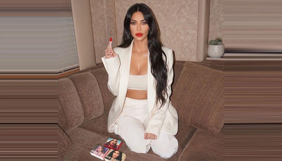 Kim Kardashian và bí quyết giữ đường cong hoàn hảo