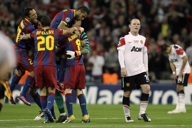 Bản tin bóng đá 8.11: HLV Xavi phản ứng về cặp đấu Man United vs Barca