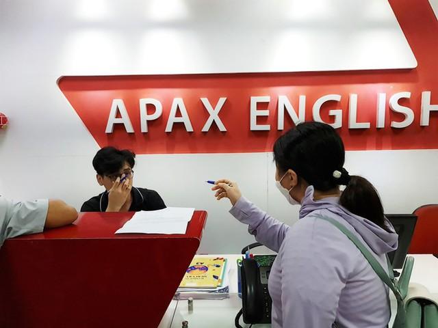 Thị trường đào tạo tiếng Anh sau Covid: Apax English phải thu hẹp còn 1/3, các đối thủ tranh giành thị phần hàng ngàn tỷ đầy béo bở - Ảnh 1.