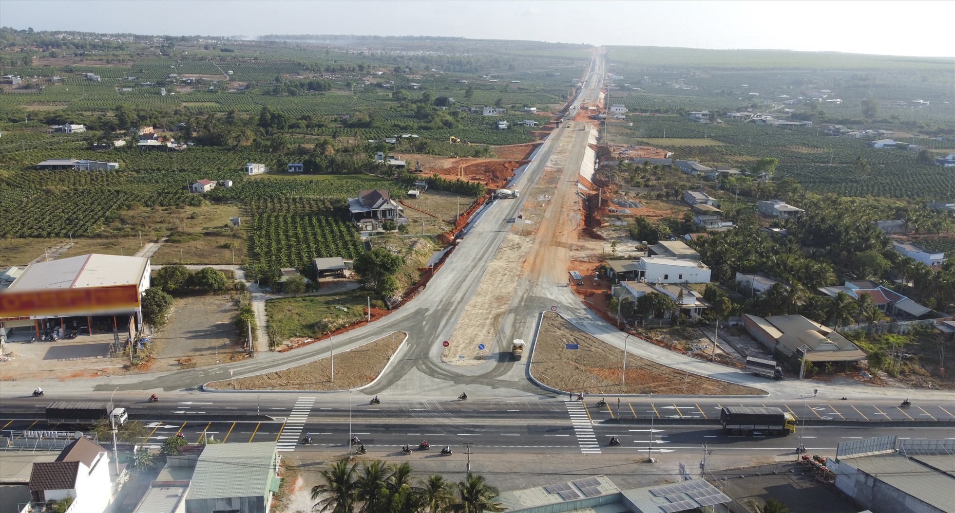Điểm giao giữa ĐT 719B và đường Quốc lộ 1. Ảnh: Duy Tuấn