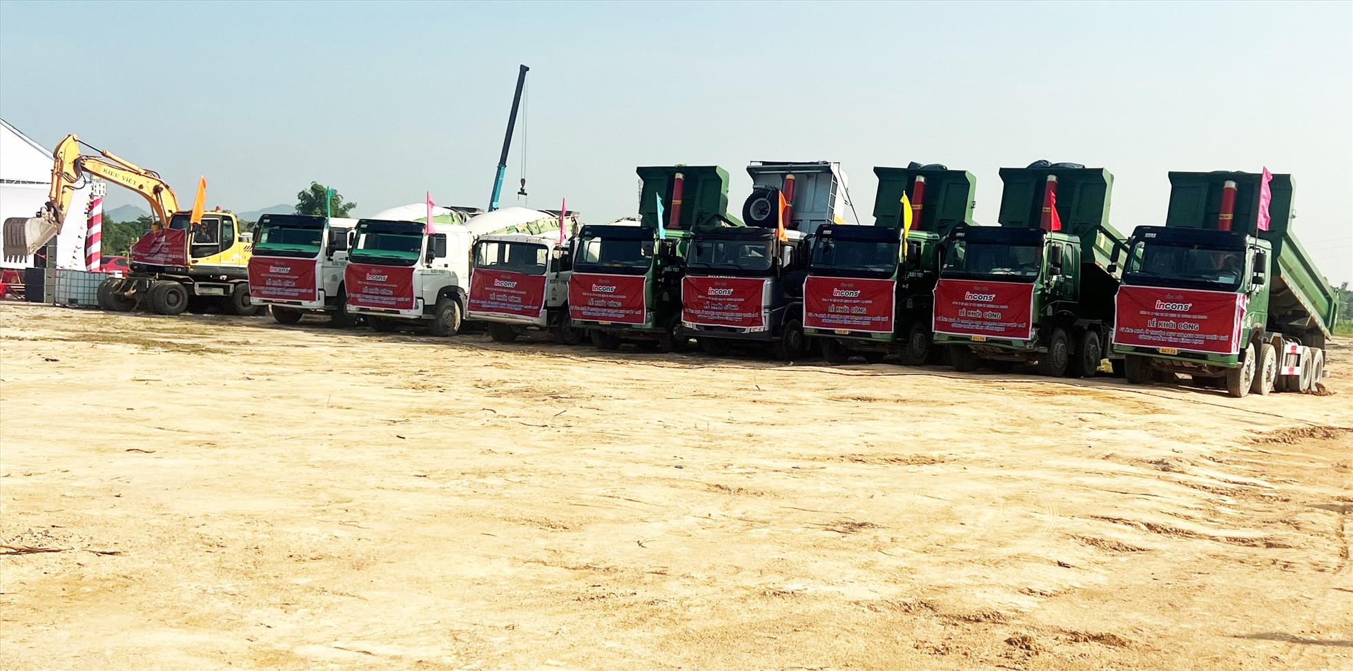 5ha “đắt địa” tại Khu đô thị Long Vân, TP Quy Nhơn được tỉnh Bình Định ưu tiên bố trí xây dựng thiết chế công đoàn. Tại lễ khởi công, đại diện chủ đầu tư cam kết bàn giao căn hộ đầu tiên vào quý 4/2024. Ảnh: Lê Công.