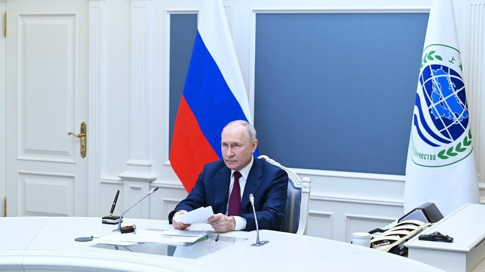 Ông Putin cảnh báo phương Tây có thể gây ra khủng hoảng tài chính toàn cầu mới