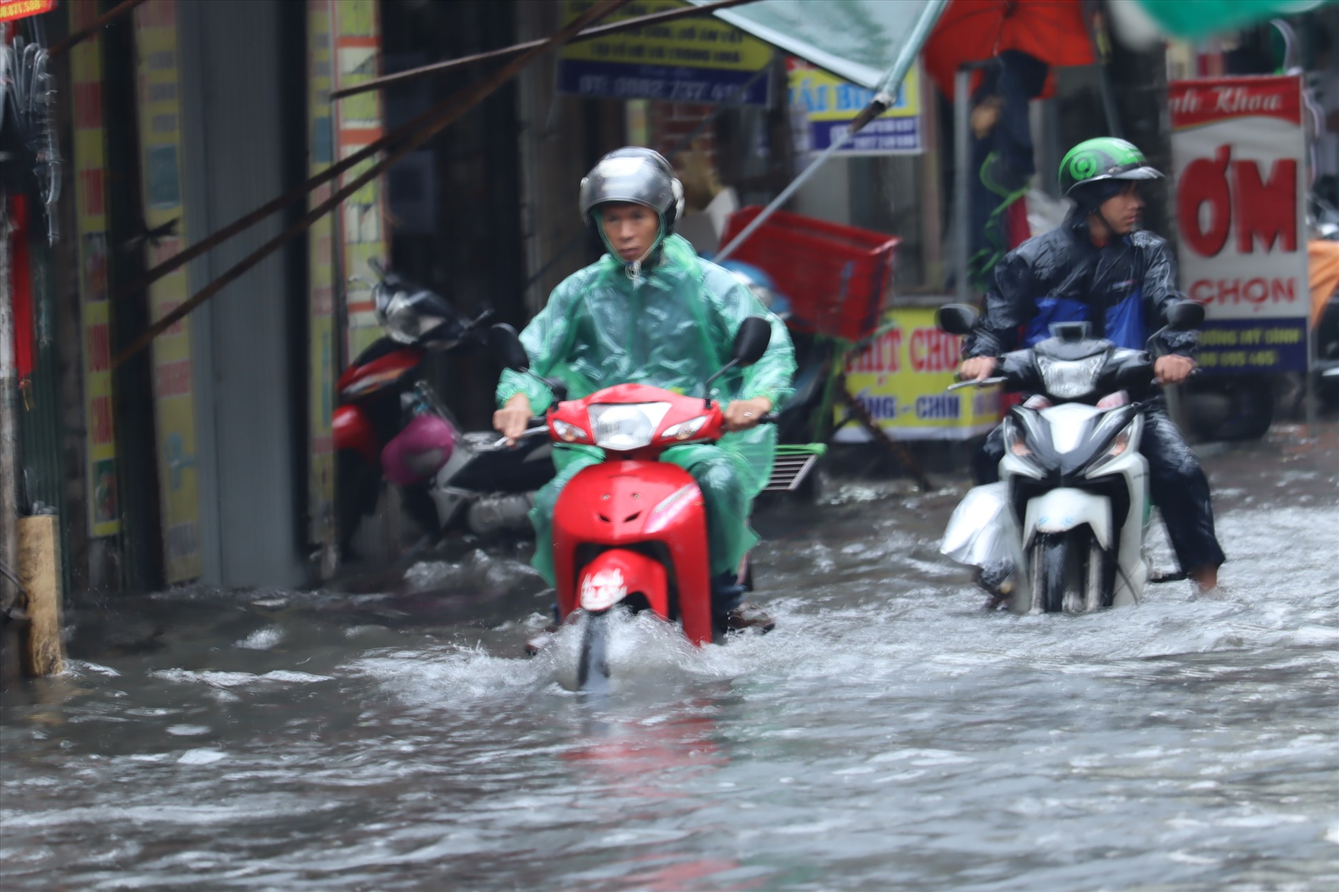 Đợt nắng nóng kéo dài nhất sắp kết thúc, miền Bắc chuẩn bị đón mưa dông