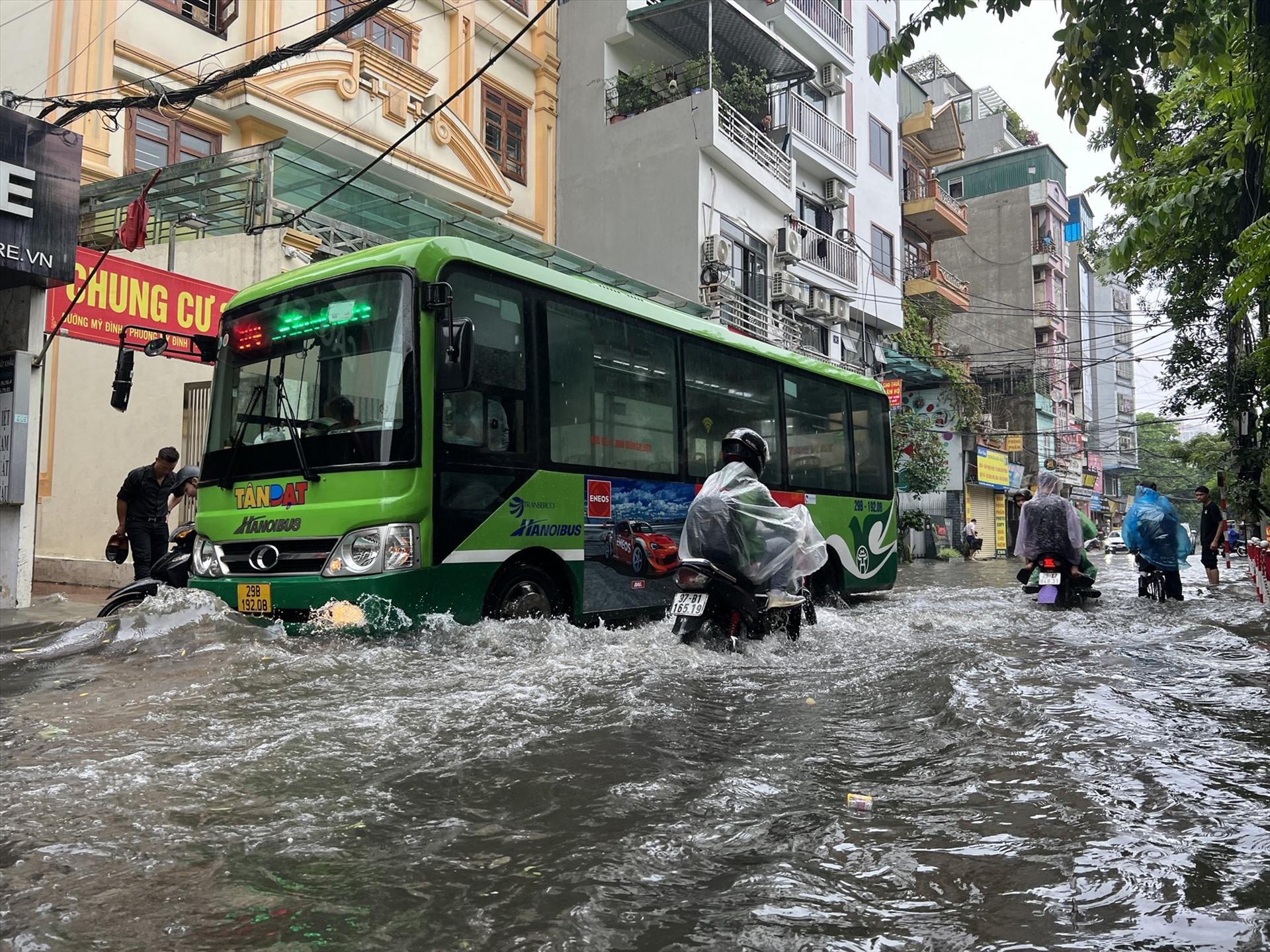 Ngày 2.8, Bắc Bộ có mưa to, lượng mưa trên 200mm