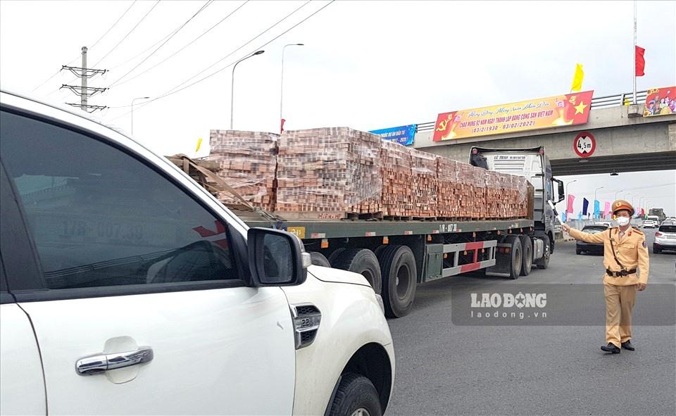 Đề xuất mở rộng 4 cao tốc, “một đồng sợ tốn, bốn đồng không xong”