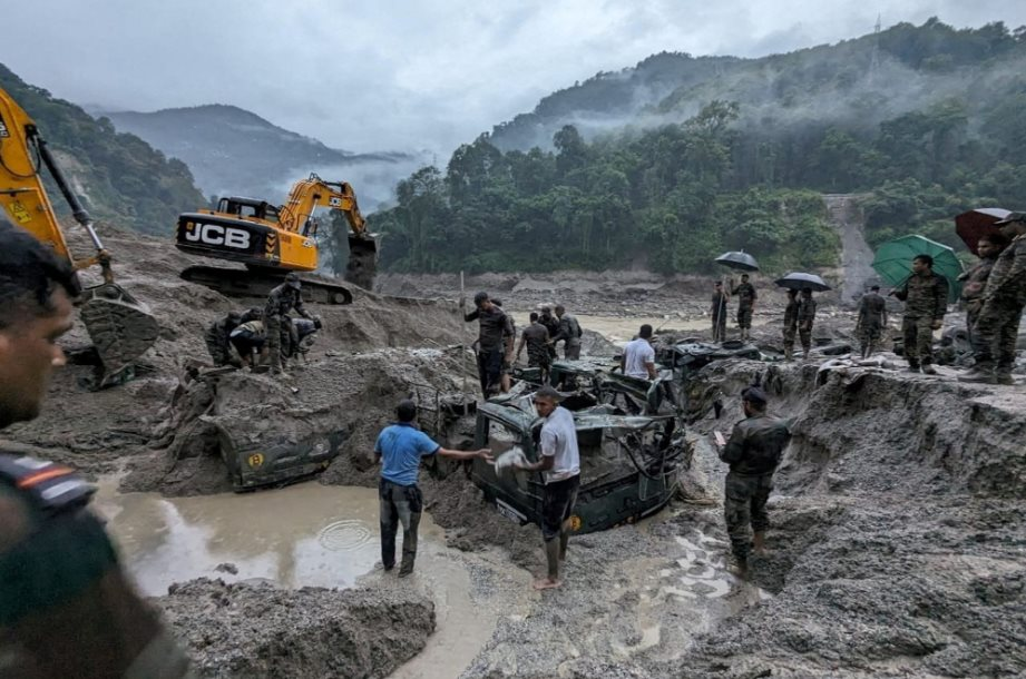 “Sóng thần giữa lưng chừng trời” khiến quốc gia châu Á này ‘giật thót’: Lời cảnh tỉnh cho toàn thế giới - Ảnh 2.