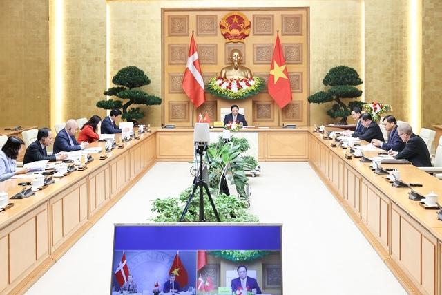 Quang cảnh cuộc hội đàm trực tuyến. Ảnh: VGP