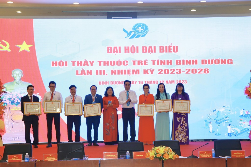 Ông Huỳnh Minh Chín làm Chủ tịch Hội Thầy thuốc trẻ tỉnh Bình Dương