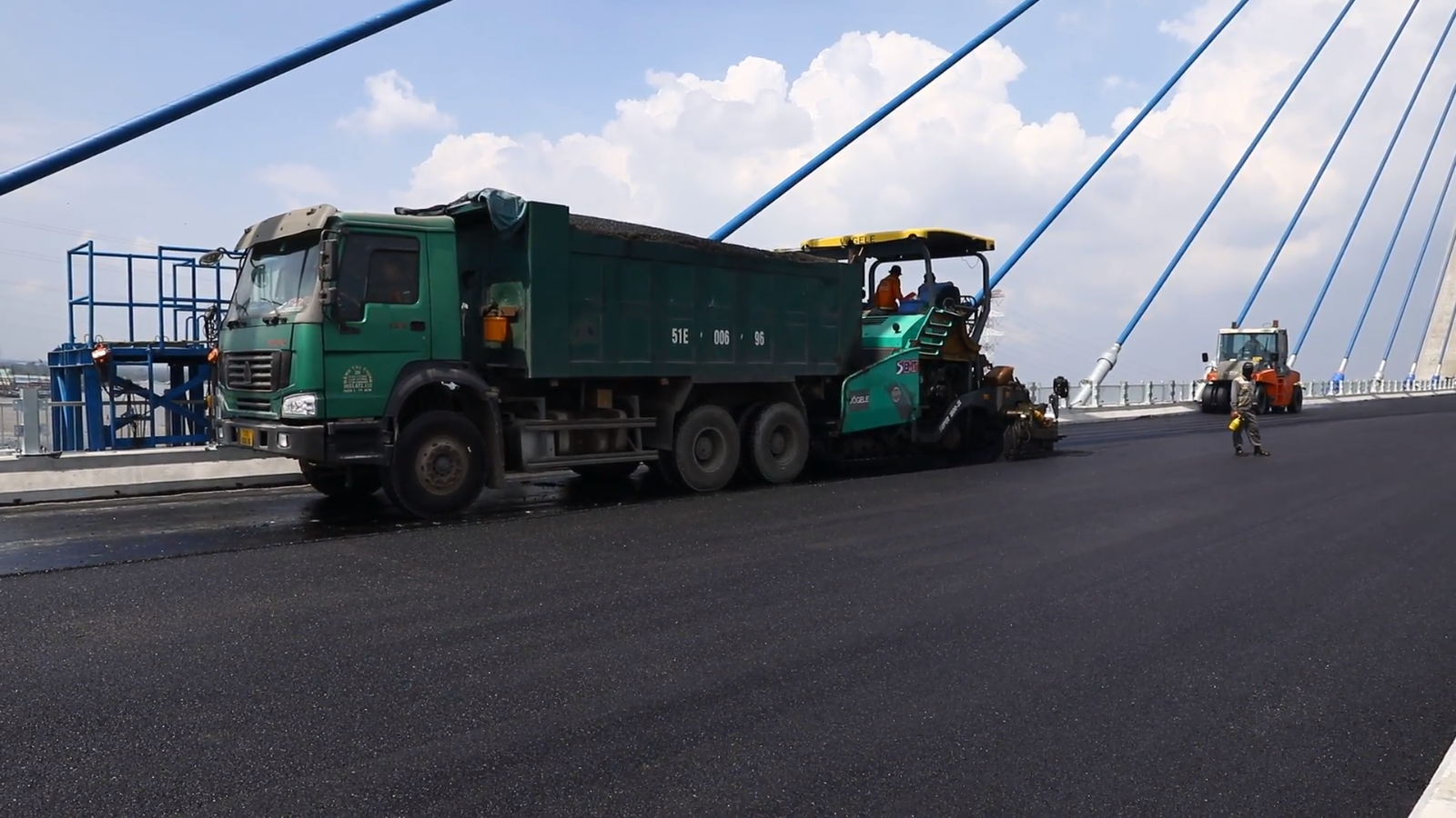 Ngắm cây cầu hơn 5.000 tỷ 'made by Vietnam 100%' trước ngày về đích: Tự hào nội lực kỹ sư Việt - Ảnh 14.